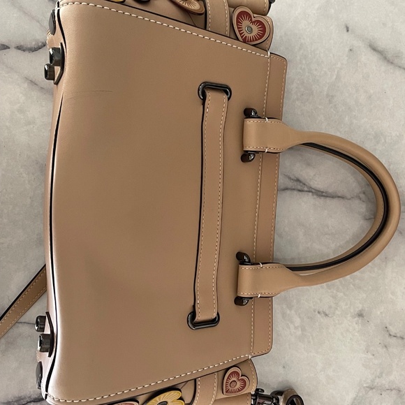 Coach Swagger 27 Leather Satchel Shoulder Bag with Hearts Appliqué In Beechwood - Picture 8 of 15